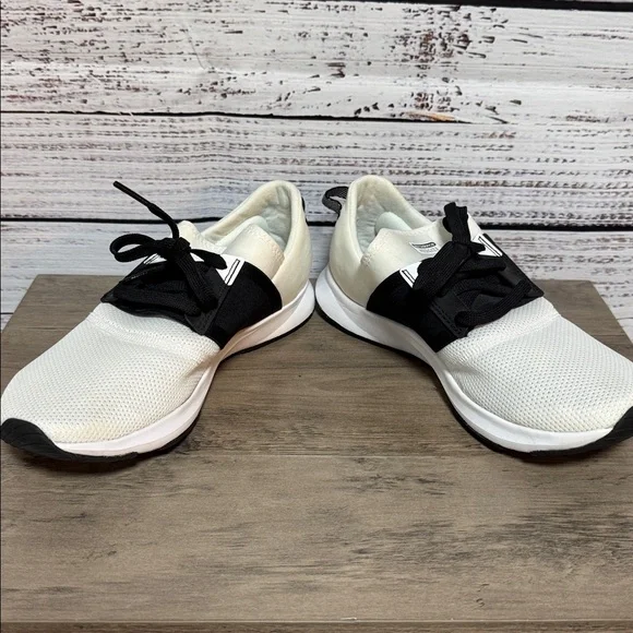 New Balance Women's Dynasoft Nergize V3 Cross Trainer - Picture 4 of 6